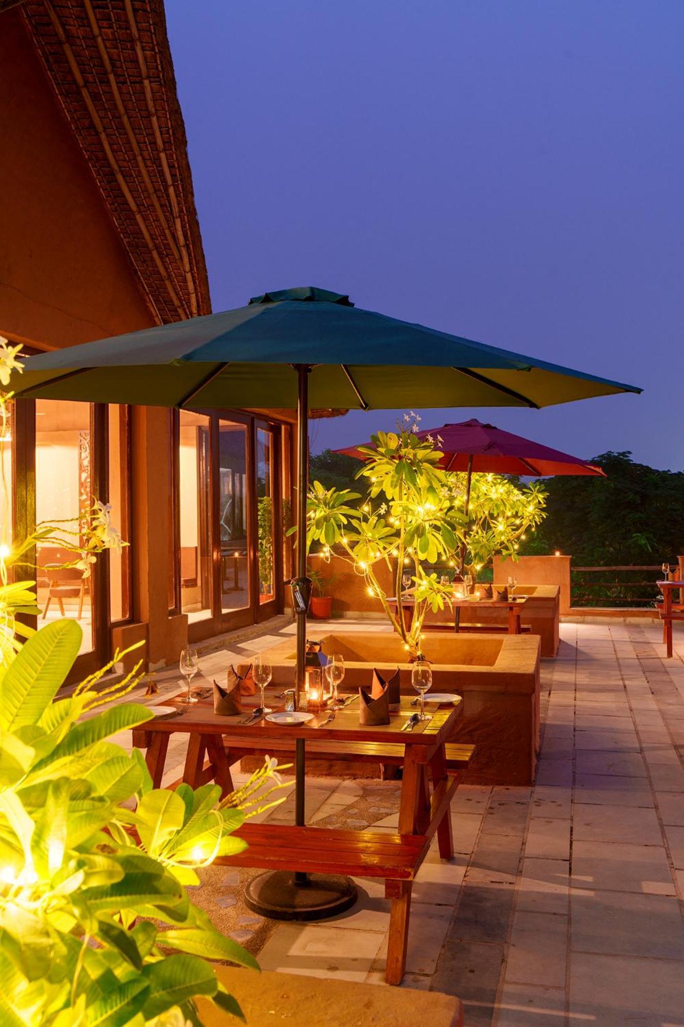 Binewāl Gaj Resort, A Member Of Radisson Individuals Retreats מראה חיצוני תמונה