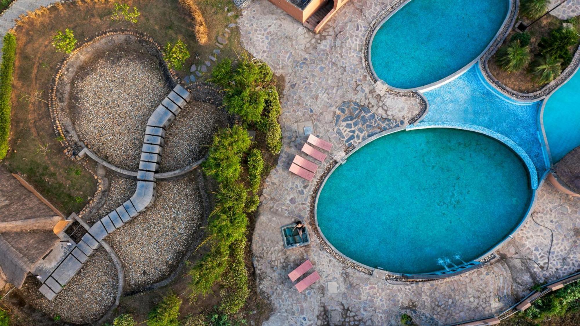 Binewāl Gaj Resort, A Member Of Radisson Individuals Retreats מראה חיצוני תמונה
